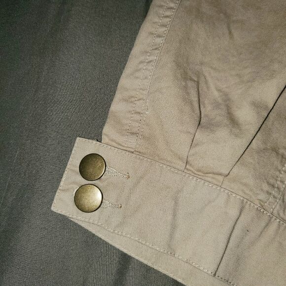 A.Z.I Kaki Capri Cargo Pants Plus Size - Picture 6 of 7